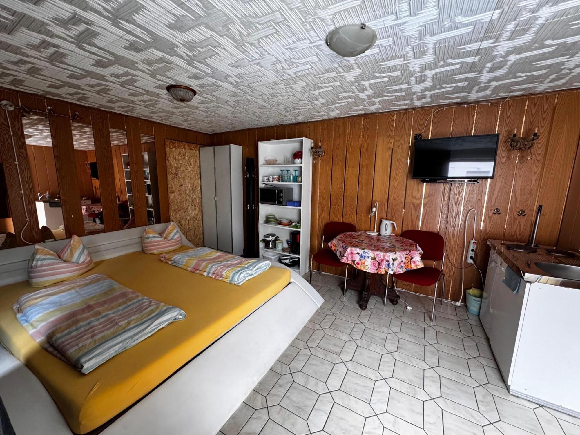 Cozy Unterkunft Im Spreewald Nahe Tropical Islands Golssen ภายนอก รูปภาพ